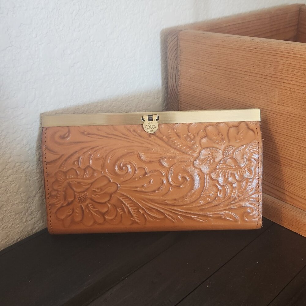 Patricia Nash Cauchy wallet